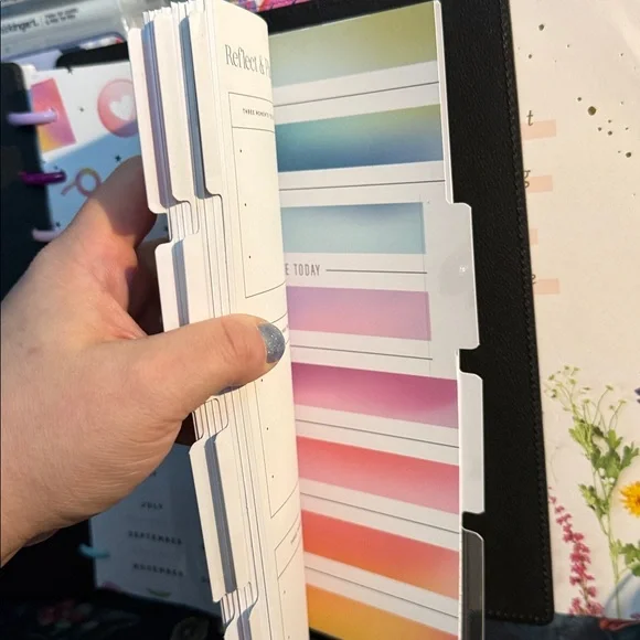 Happy Planner Black & Gold Classic Premium Cover w/ Rainbow discs - undated NEW - Picture 5 of 9